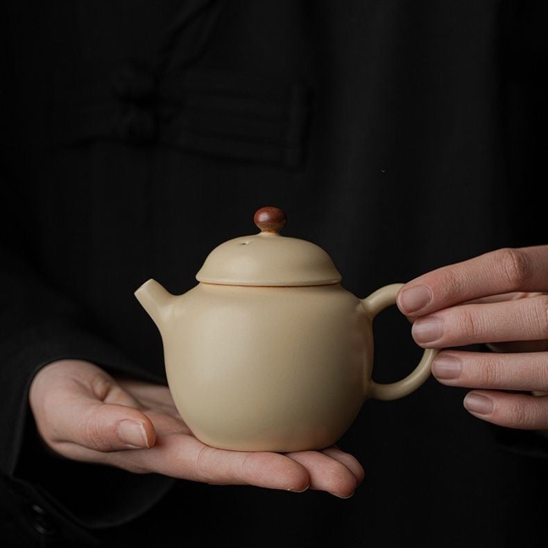 Matte yellow RuYao ceramic tea pot for household tea making
