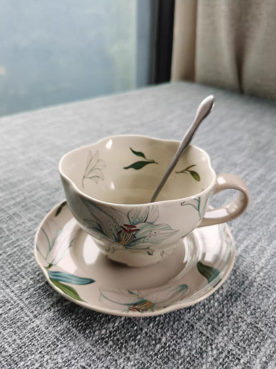 lily flowers hand made tea cup