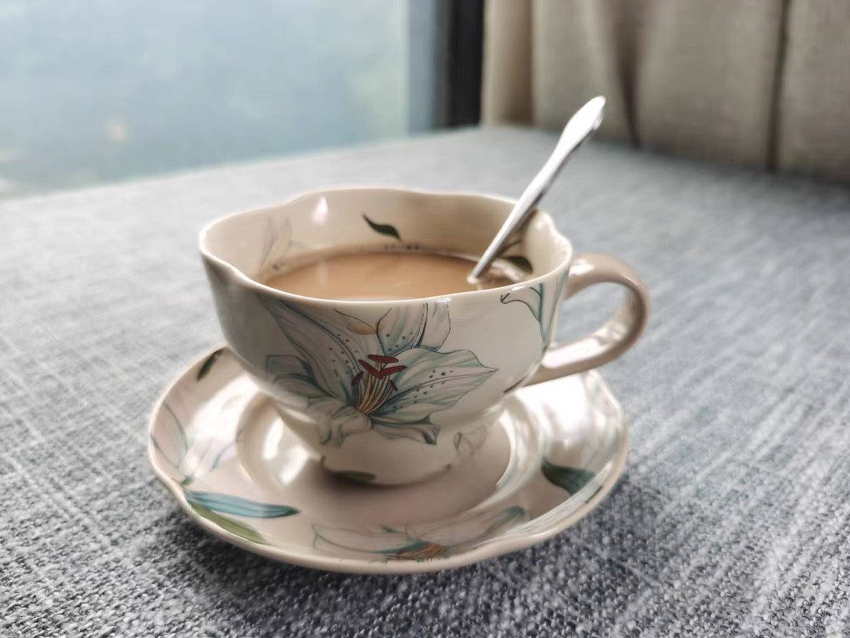 lily flowers hand made tea cup