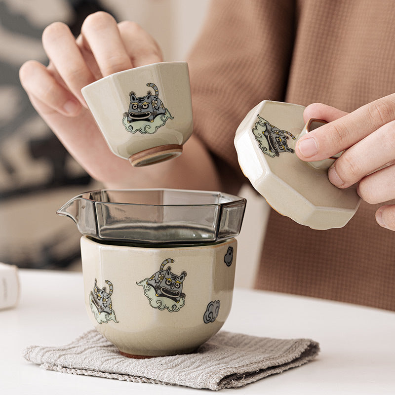 "Flying Tiger" Travel Set! Portable Ceramic Teaset (1 Pot 1 Cup)