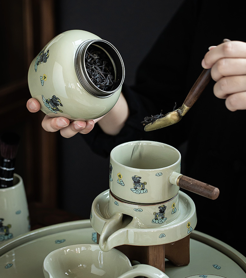 “Fu tiger“Gongfu Tea Set Creative automatic teapot