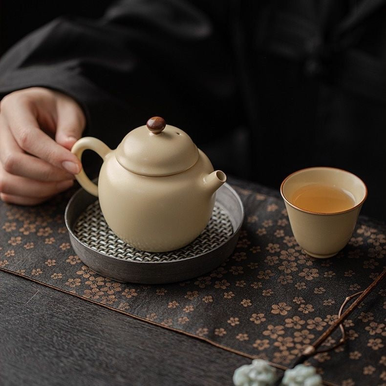 Matte yellow RuYao ceramic tea pot for household tea making