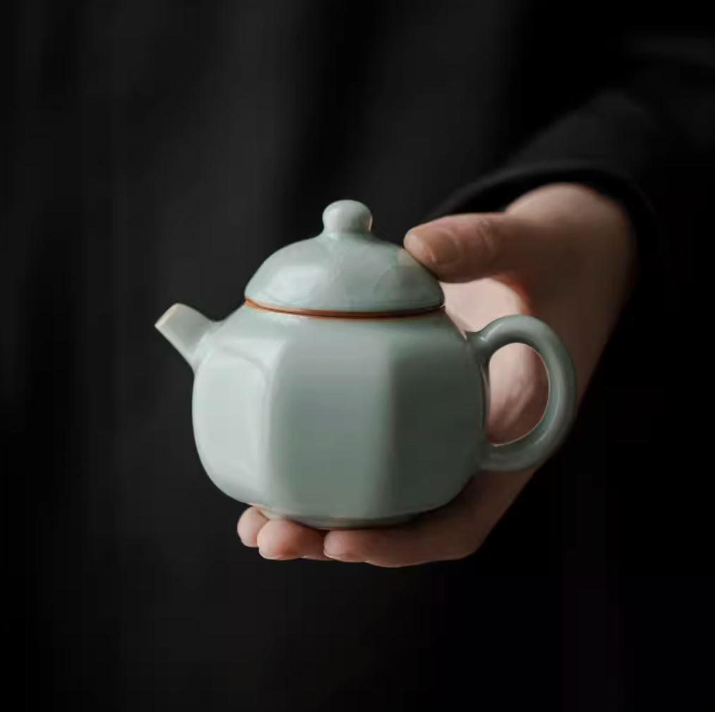 Ruyao Six-Sided Teapot with Ceramic Filter & Crackle Glaze - Crafted for Tea Connoisseurs