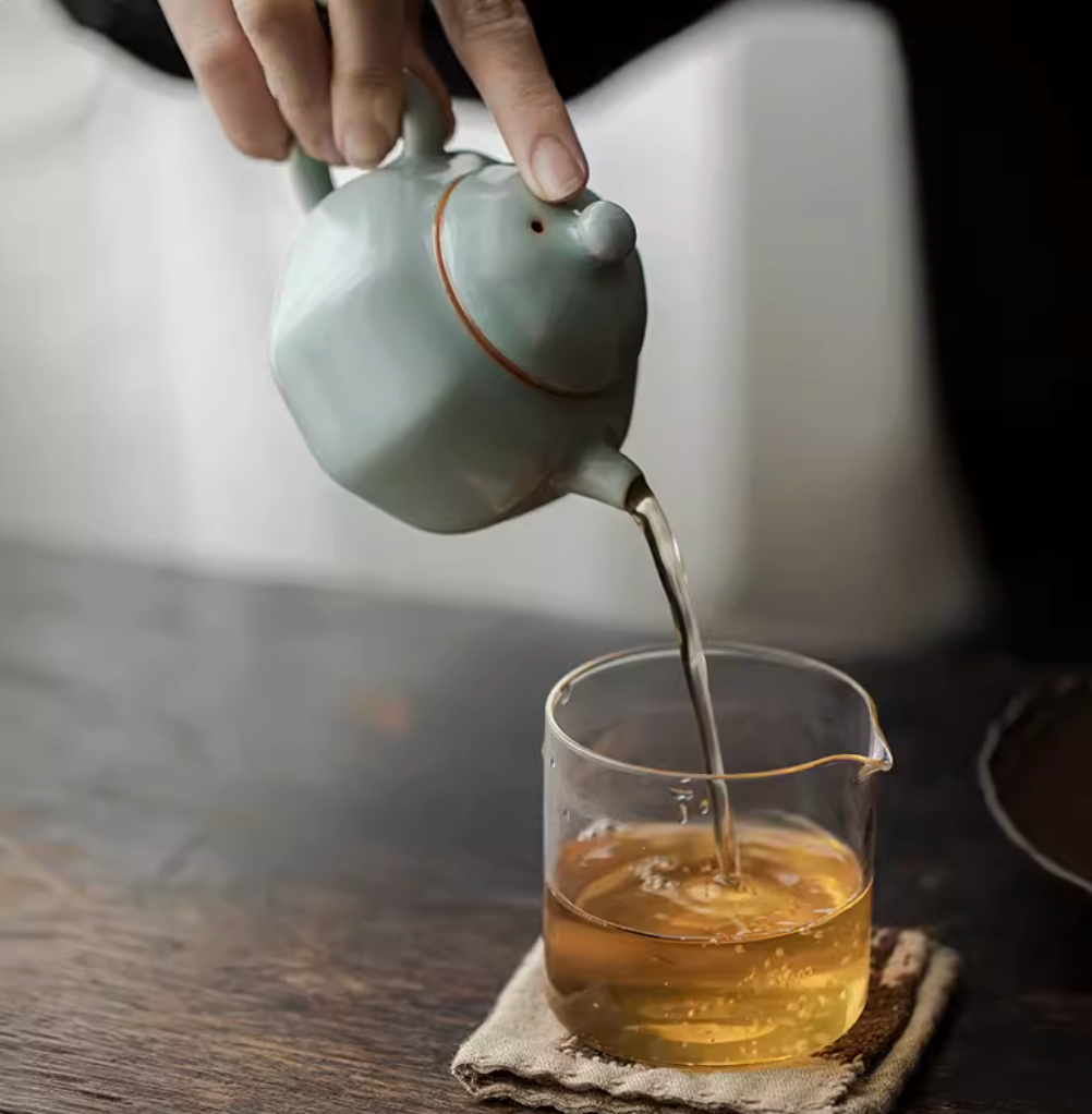 Ruyao Six-Sided Teapot with Ceramic Filter & Crackle Glaze - Crafted for Tea Connoisseurs